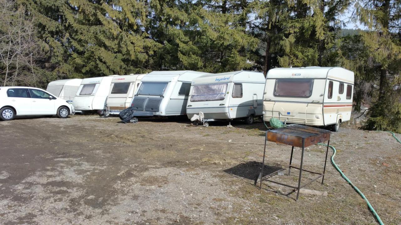 Camping Aviator, Numai Teren, Campare Pentru Rulote Autorulote Personale, Campingul Nu Are Rulote !!! Buşteni Eksteriør bilde